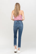 Load image into Gallery viewer, Distressed Stretch Boyfriend Jeans
